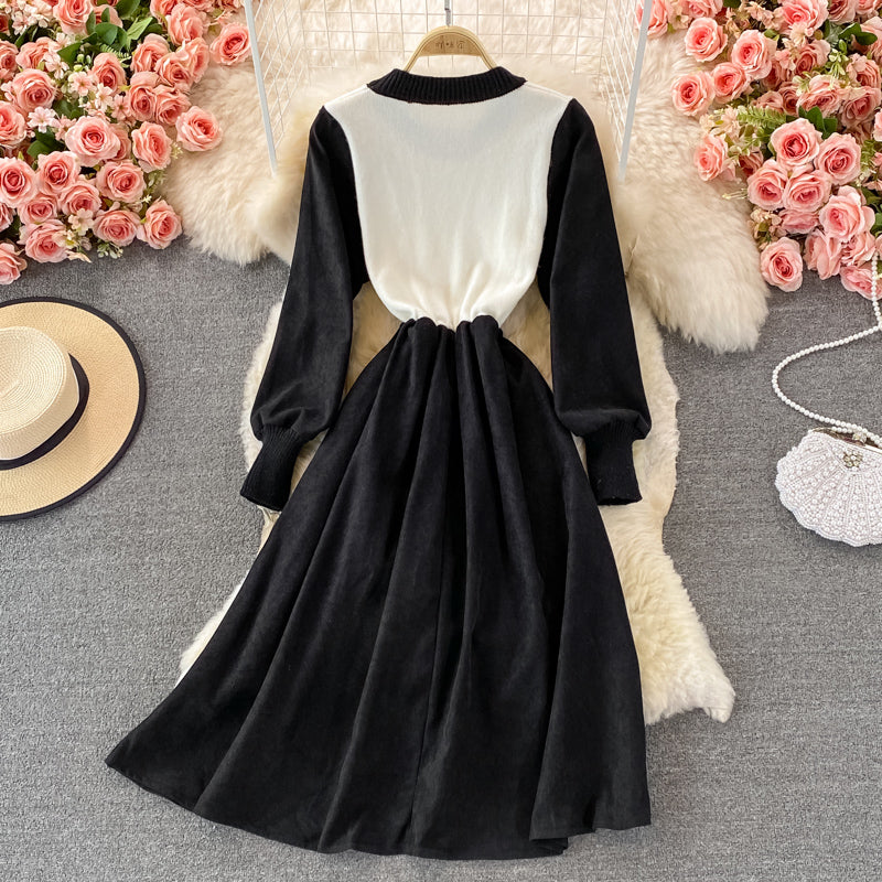 Koreanisches Strickkleid mit hoher Taille und Rundhalsausschnitt 3369