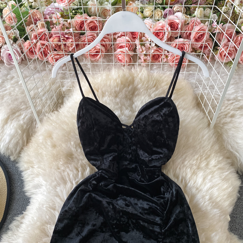 Robe fendue à bretelles en velours 3050