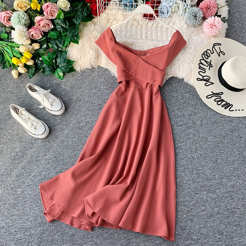 Robe dos nu à encolure carrée 2924