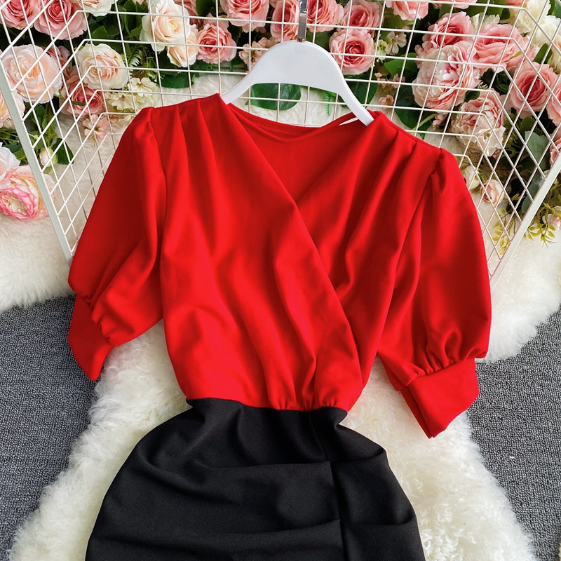 Robe plissée à col en V pour les déplacements quotidiens légers et familiers 3291