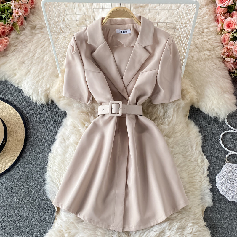 Robe tailleur à manches courtes et taille fine de couleur unie 3197
