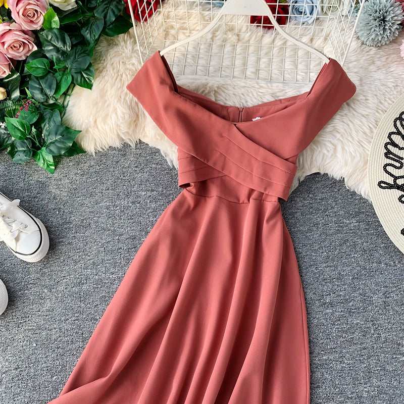 Robe dos nu à encolure carrée 2924