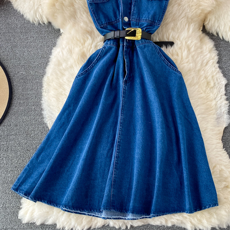 Robe mi-longue en jean sans manches à revers et dos nu 3213