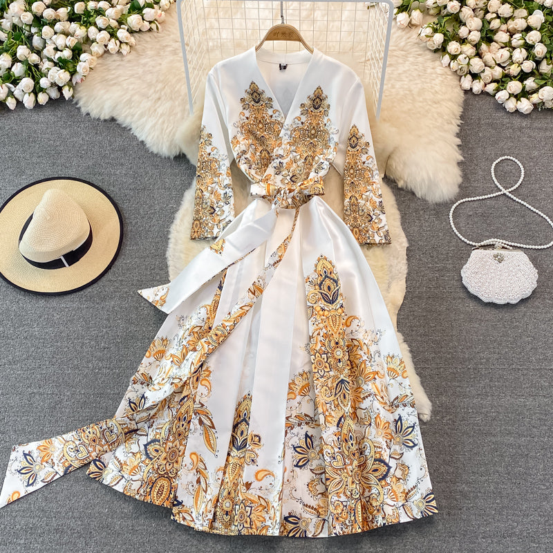 Robe à manches longues imprimée Court Vintage avec grande évasée 3382