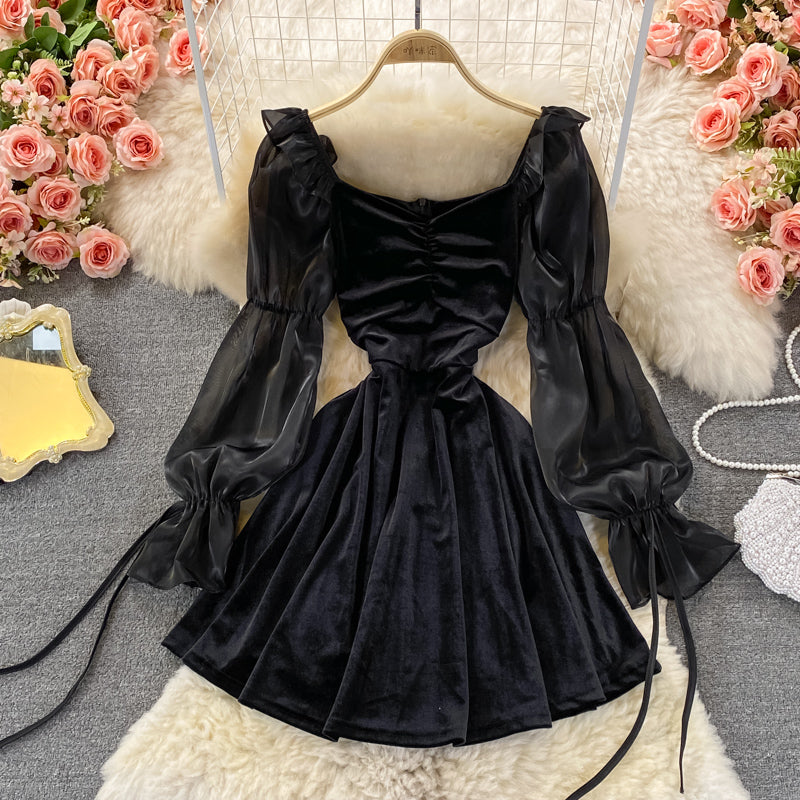Robe bouffante en velours à col carré et taille haute 3372