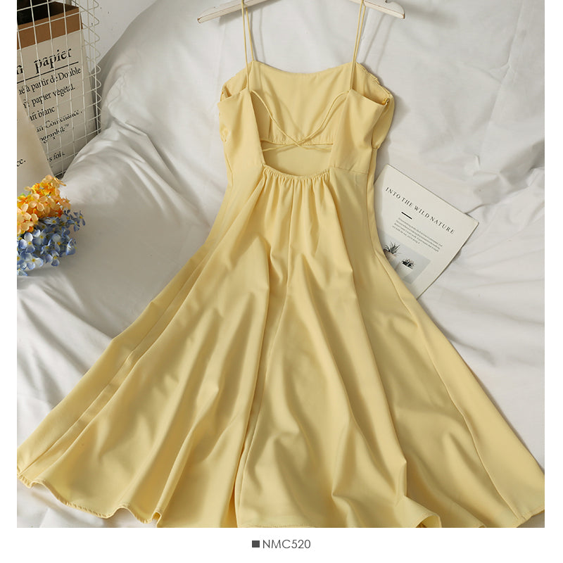 French minority women with slim waist, beautiful back and high waist suspender skirt  2703