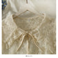 Chemise à fond en dentelle avec gilet en tricot à rayures verticales 1714