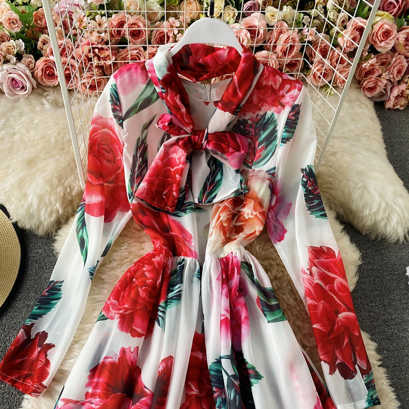 Robe élégante à col ras du cou avec imprimé rose français 3419