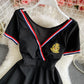 Robe sexy à manches courtes et col en V bleu marine avec poitrine ouverte 2840