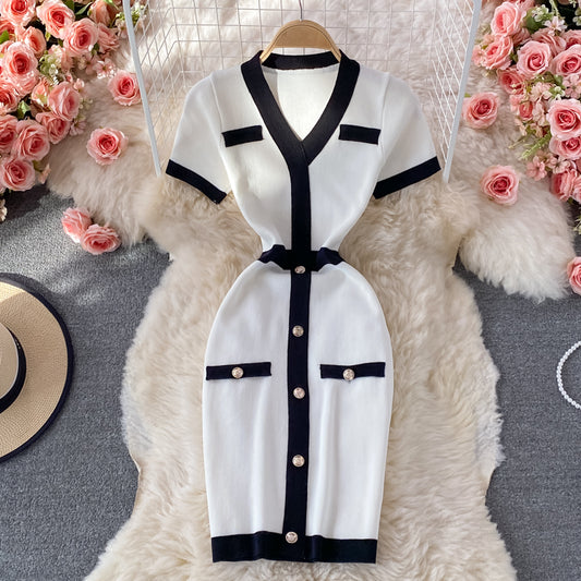Small fragrance V-neck knitted dress shows thin Hip Wrap bottom skirt  2909