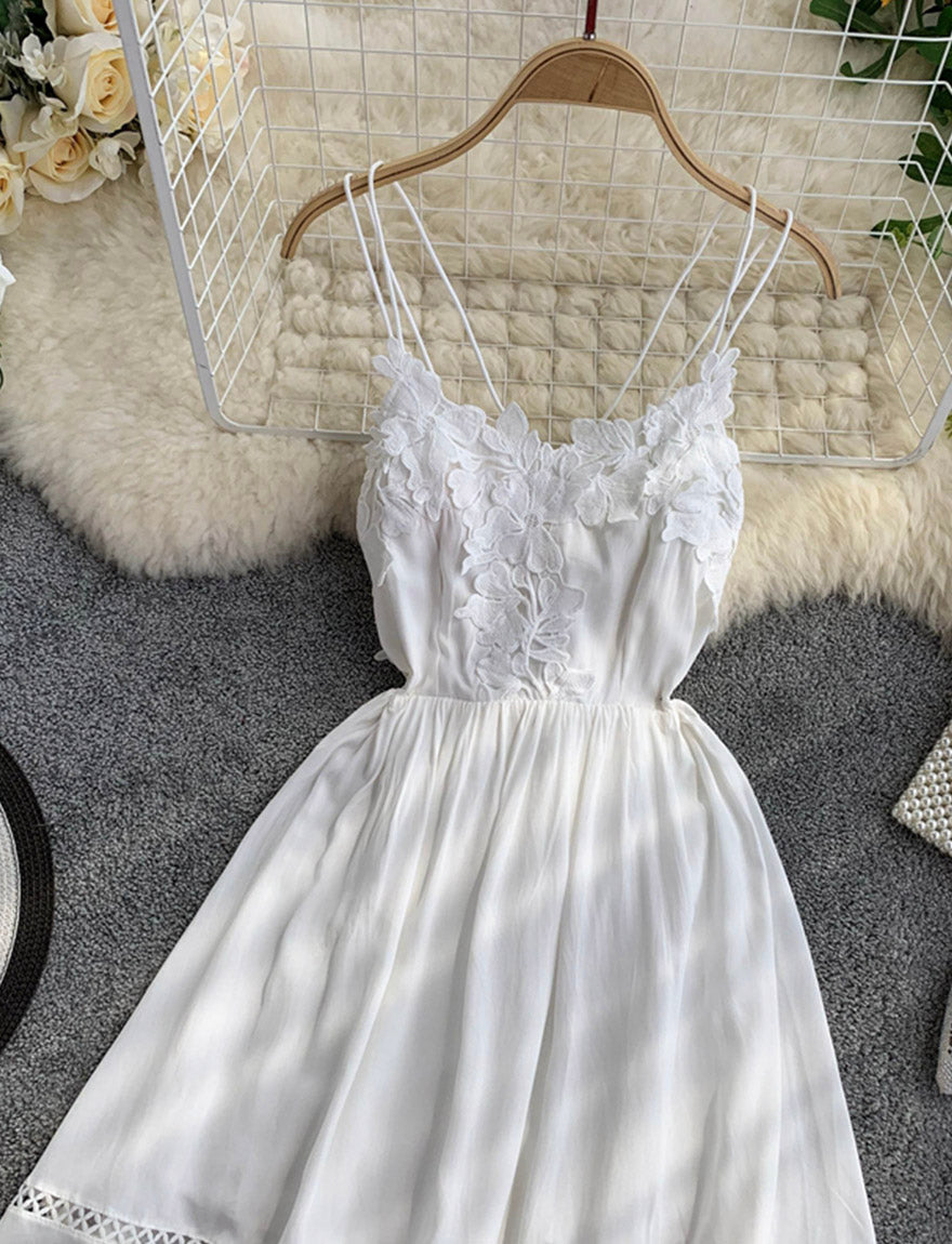 Robe dos nu en dentelle blanche pour fille 1167