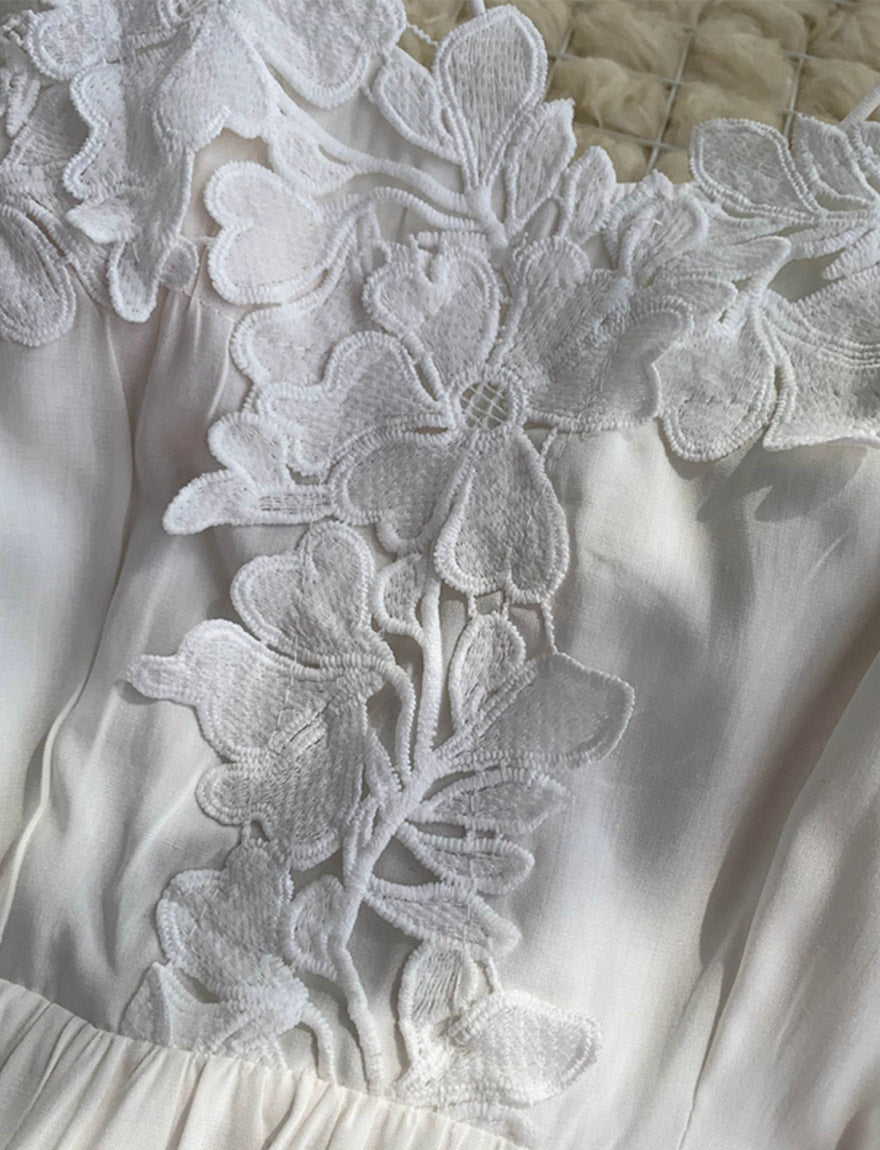 Robe dos nu en dentelle blanche pour fille 1167