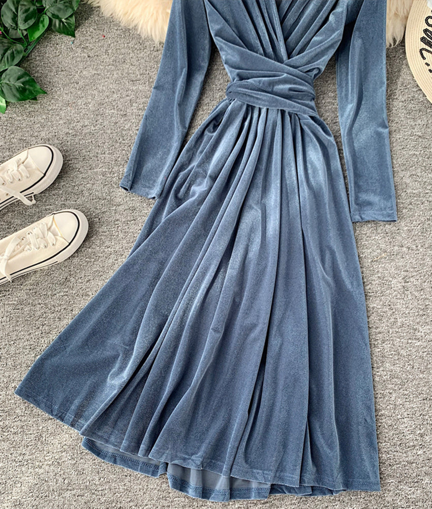 Elegant v neck velvet dress long sleeve dress  914