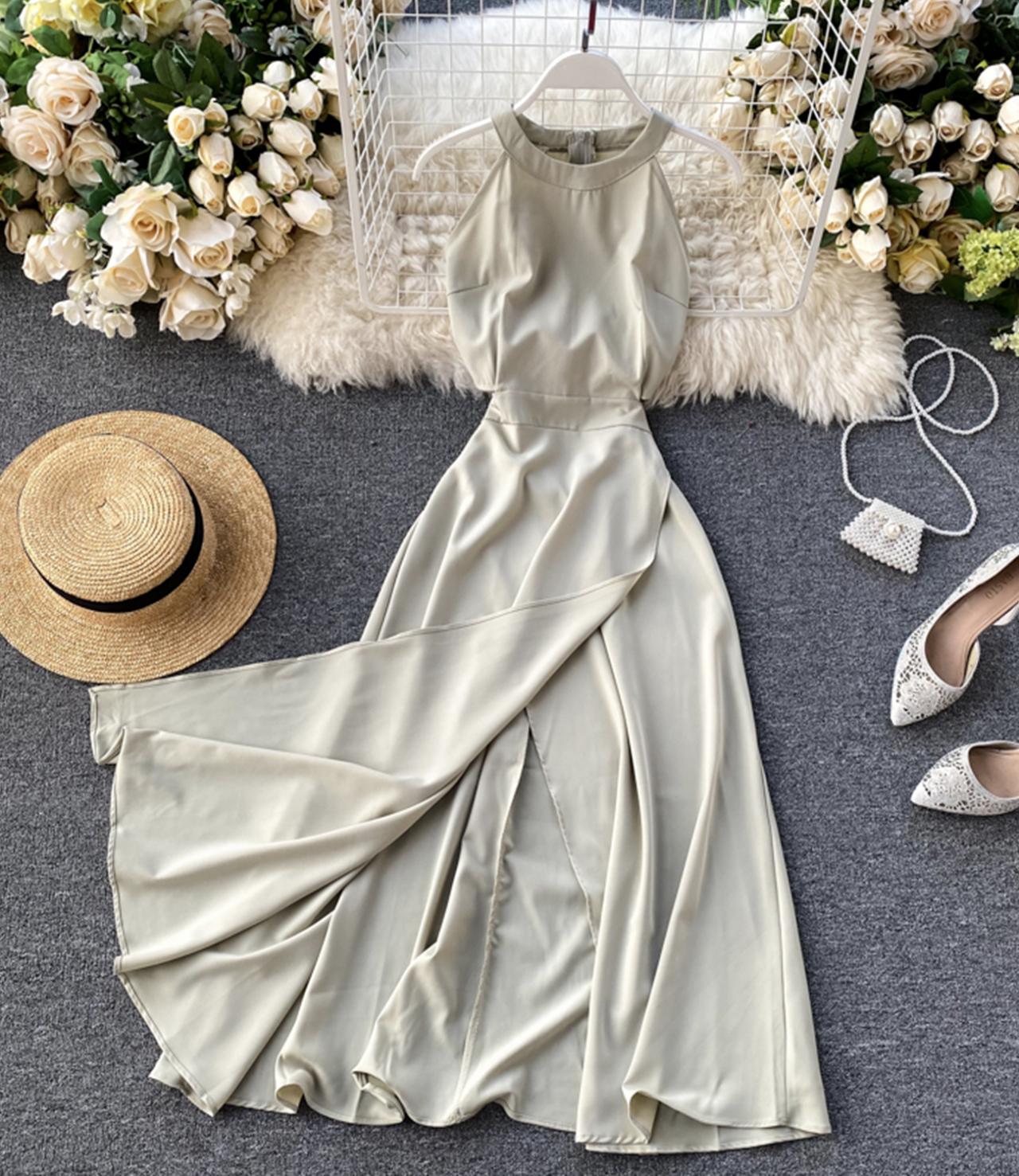 Robe courte simple coupe A 759