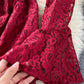 Kurzes Spitzenkleid mit A-Linie und V-Ausschnitt 1032