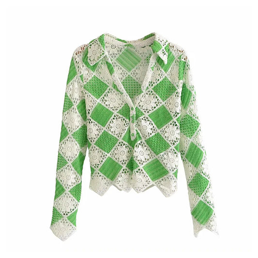 Pull court à découpes en crochet fleuri 7278