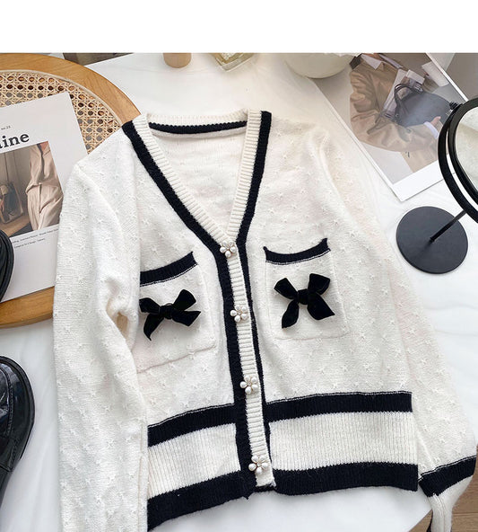 Haut vintage clouté à col en V et nœud 6110