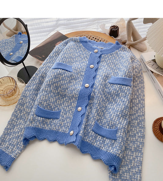 Manteau pull simple boutonnage à col ras du cou de couleur assortie 6085