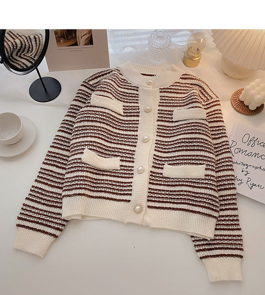 Sens du design Haut ample à manches longues et rayures avec boutons en perles vintage 5873