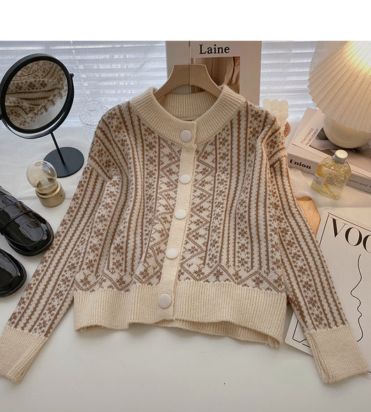 L'imprimé vintage montre un haut cardigan à manches longues et fin à la mode 5888