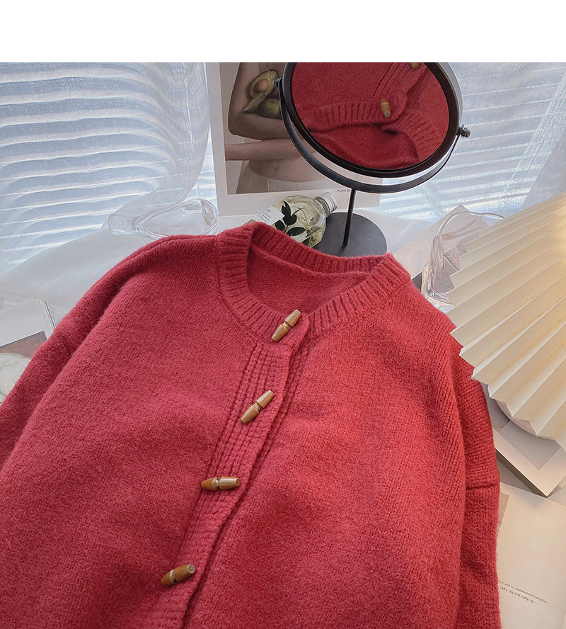 New Korean foreign style design long sleeve round neck ox horn button top  6006