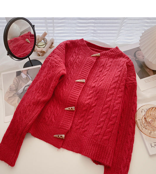 Pull col rond torsadé boutonné en corne de bœuf 6169