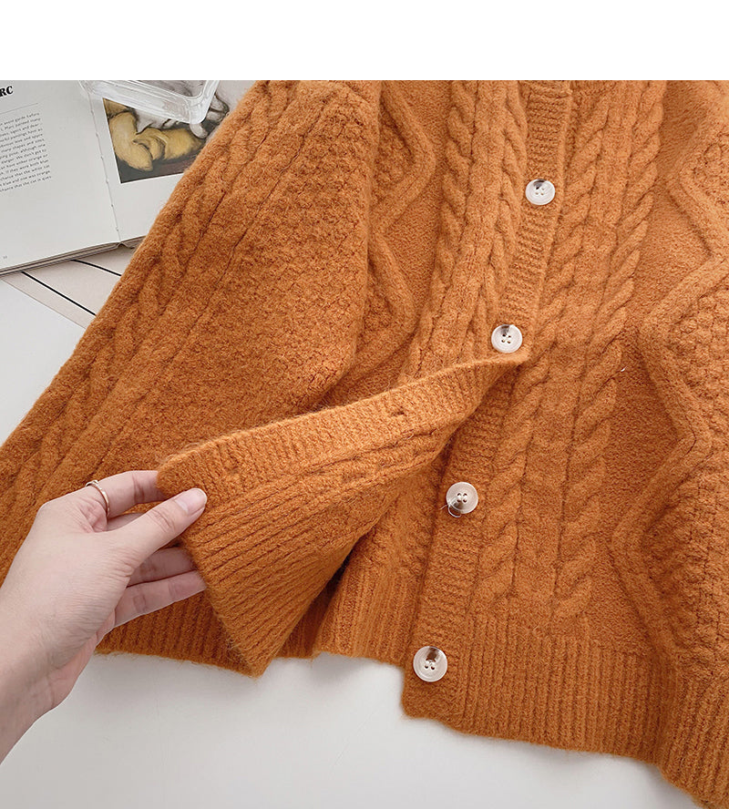 Single breasted round neck twist sweater  5986
