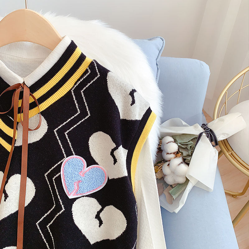 Gilet en tricot japonais brodé Love 5172