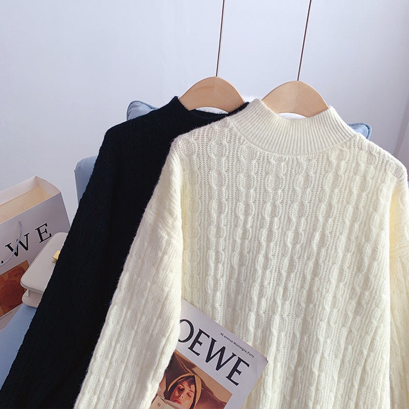 Robe en laine avec coutures en dentelle et bas en tricot 5054