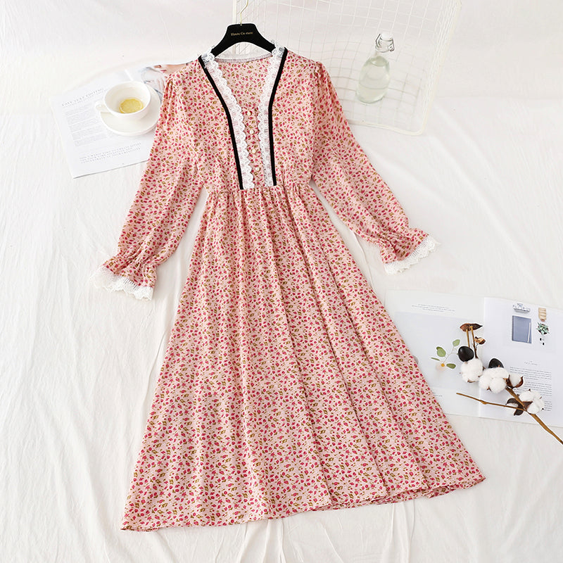 La nouvelle robe française au genou est ajustée à la taille 4805