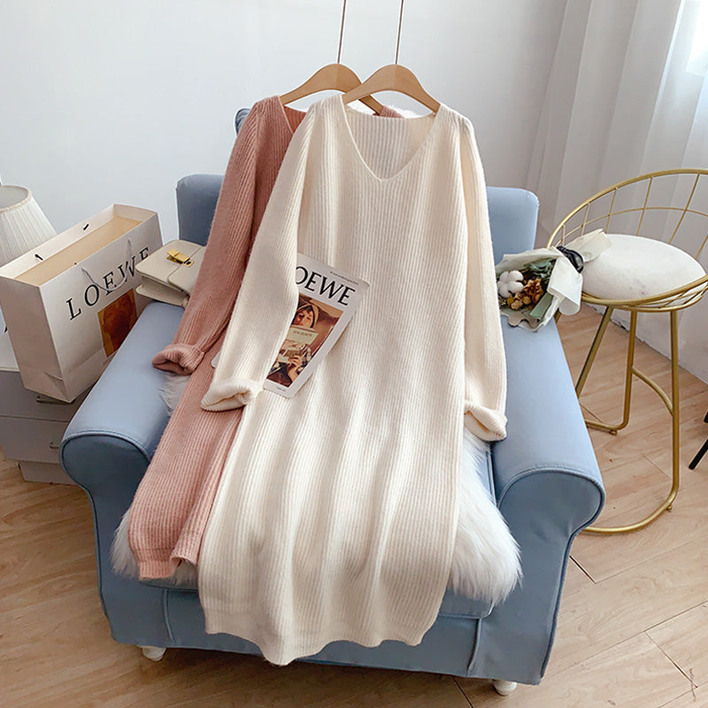 Robe en tricot à col en V 5027