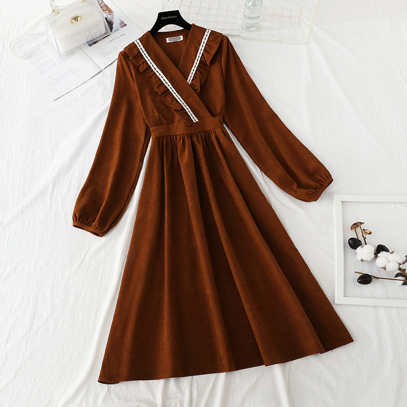 Nouvelle robe slim en velours côtelé à volants 4753