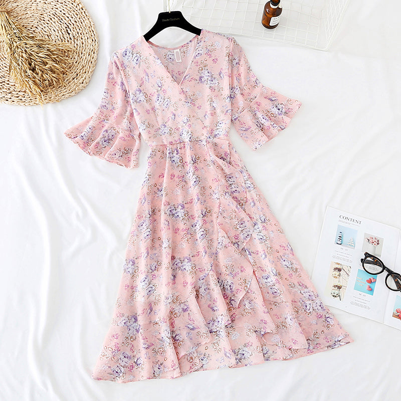 The new Daisy chiffon skirt is slim at the waist  4677