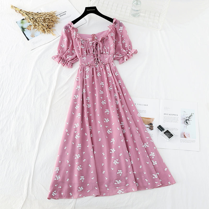 Robe française à épaules droites et taille fine 4653