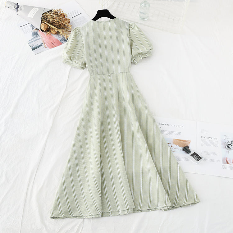 Robe française slim à taille fine avec col de poupée en perles et style déesse 4200