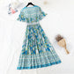 Robe en coton fleurie fine à col en V et taille française 4212