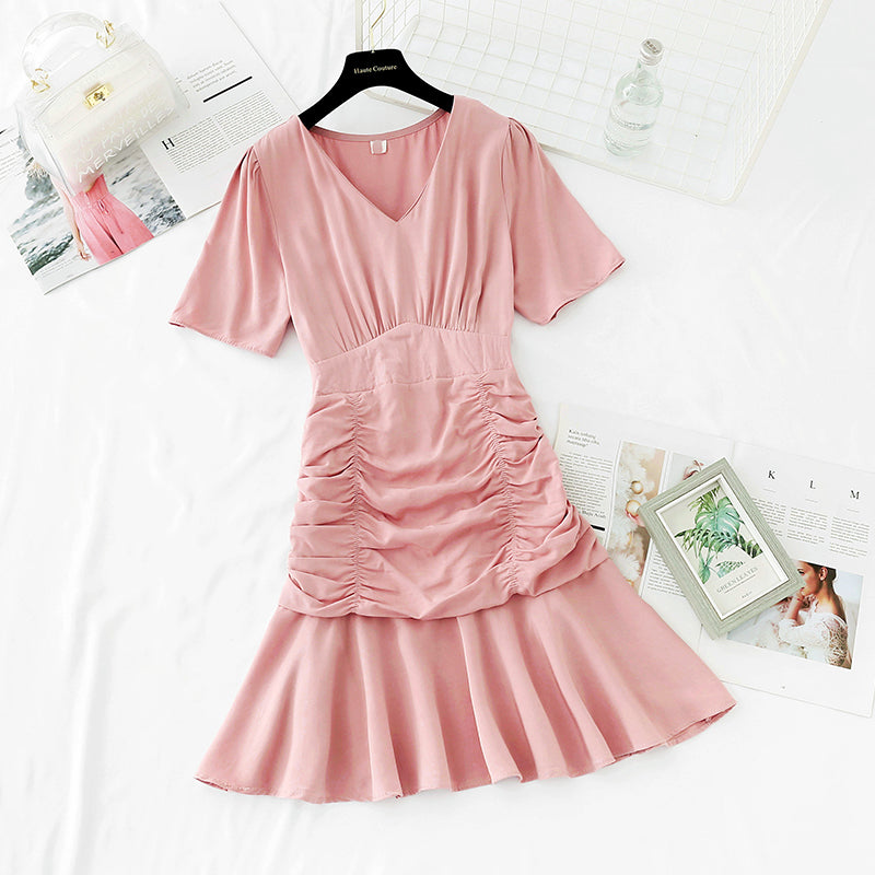 The new waist is slim, and the light cooked wind lotus leaf edge fishtail skirt  4156
