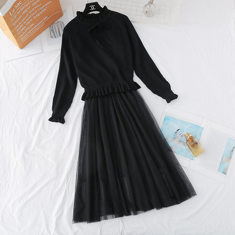 Robe en maille à volants et jupe en maille à bretelles 4360