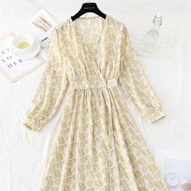 Chiffon dress is slim, light and mature, floral skirt  4083