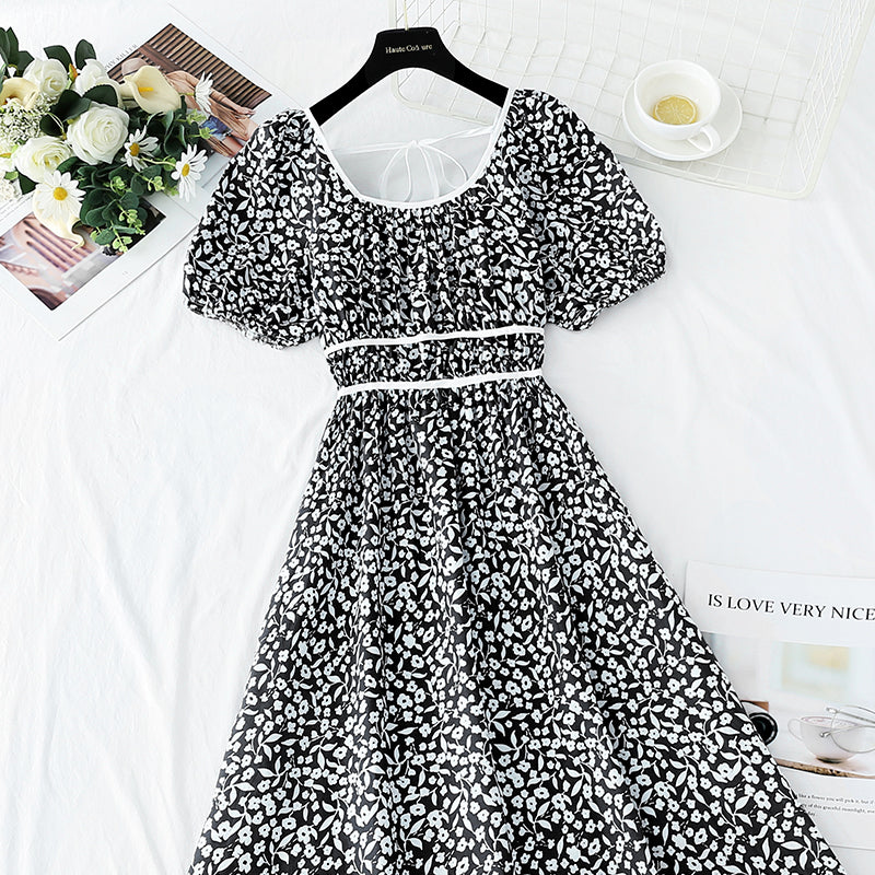 Petite robe fleurie fraîche et douce à manches bouffantes rétro 4274