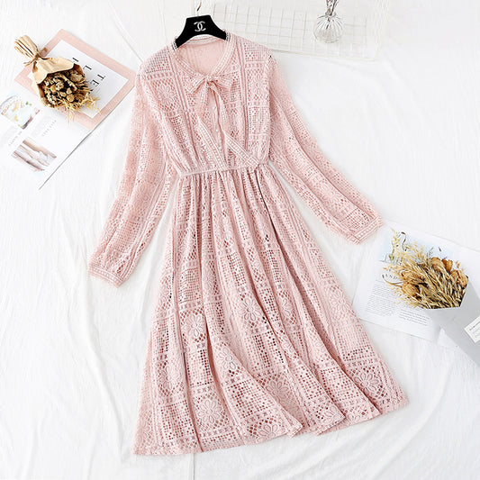 Robe en dentelle au vent doux avec nœud 3798