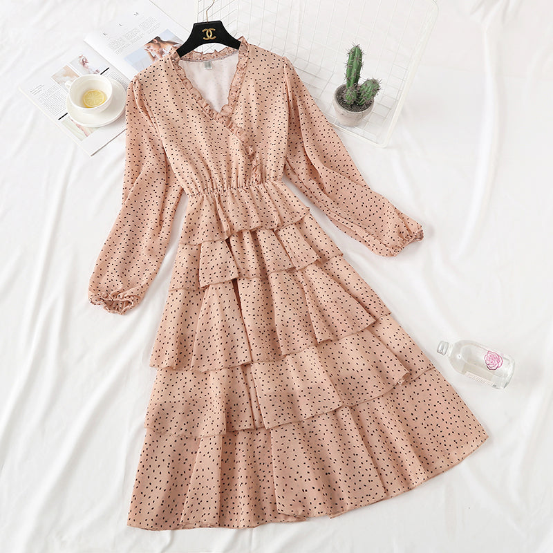 Robe en mousseline à col en V et à points ondulés 3730