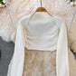 Robe en maille moulante avec col et hanches 3756