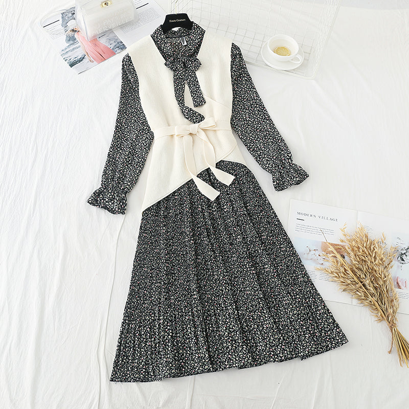 New suit knitted vest Pleated Chiffon Skirt two piece long skirt  4725