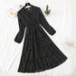 Robe en mousseline à col en V et à points ondulés 3730