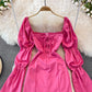 Robe moulante taille haute à manches bouffantes et col carré 3761