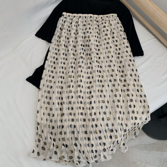 Big dot and small bug printed, new , chiffon pleated skirt  3567